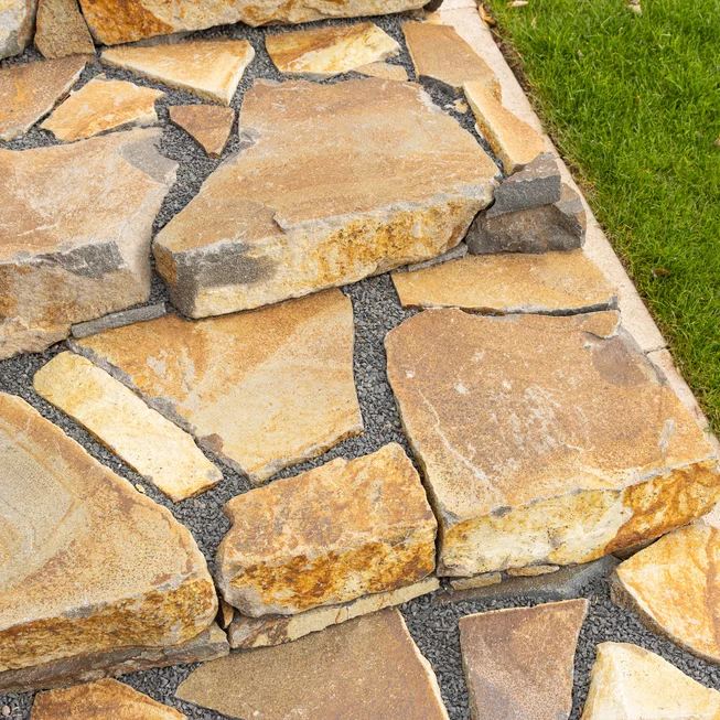 Andezit A52 nášlapné kameny