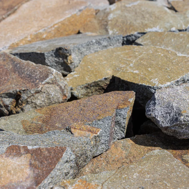 Andezit A52 PREMIUM stavební kámen