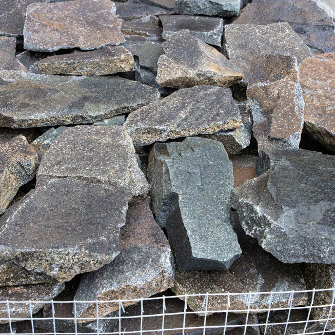 Andezit A89 stavební kámen