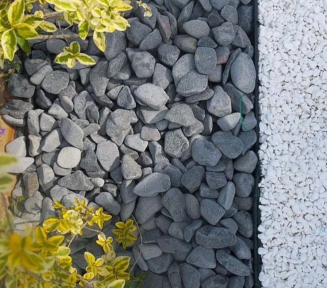 Dekorační valouny Mramor a Nero Ebano