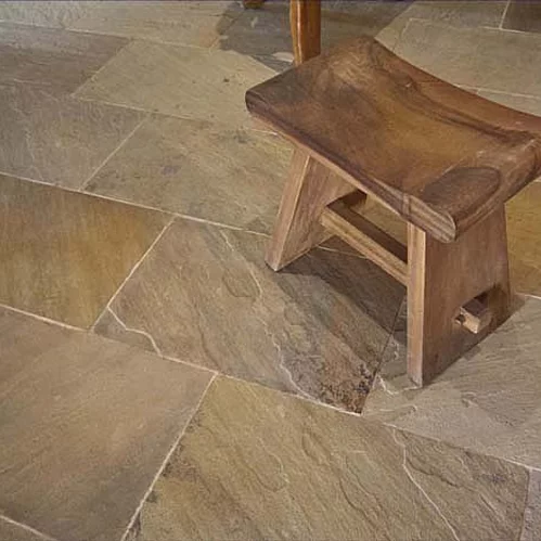 Dlažba z přírodního kamene