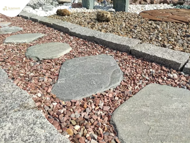 Gneis AG81 nášlapné kameny