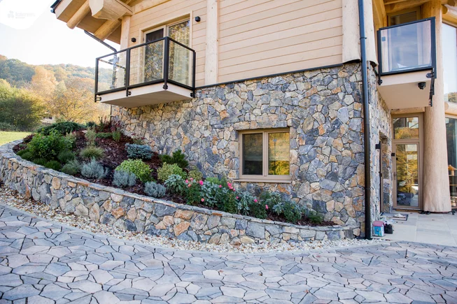 IRON RF88 kamenný obklad