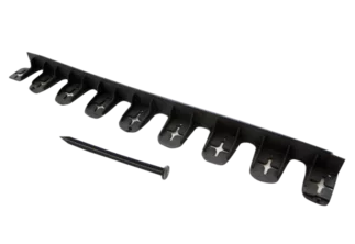 Plastový oddělovač trávníku a kamene