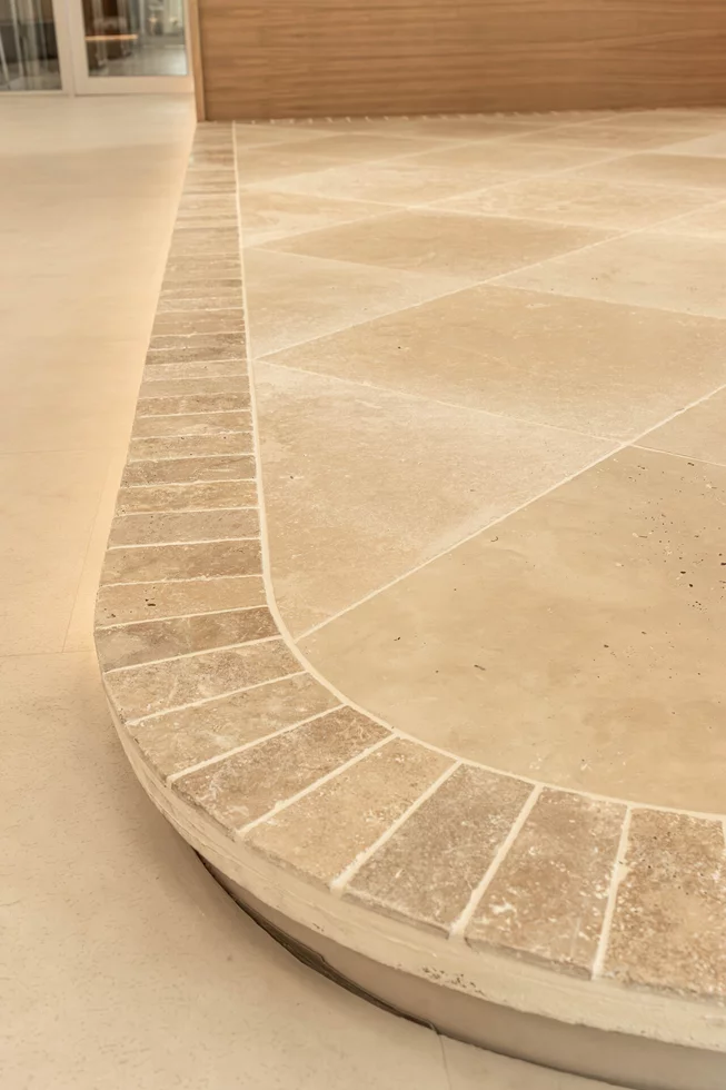 Travertin Antik ATR22 velkoformátovaný obklad / dlažba