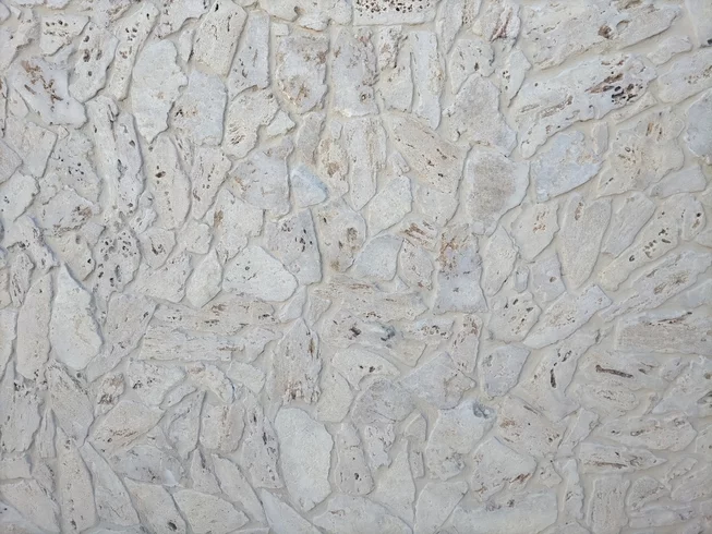 Travertin ATR55 děrovaný kamenný obklad/dlažba