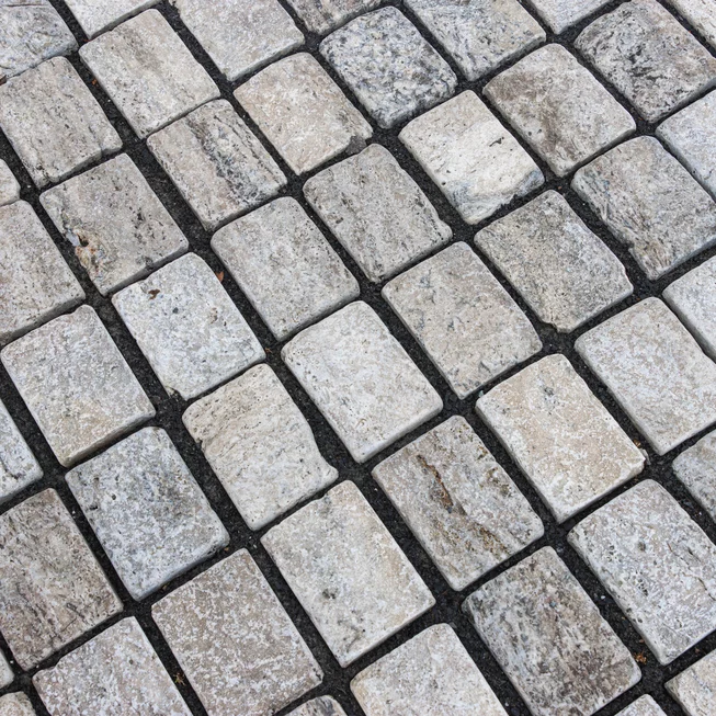 Travertin BLUE SKY ATR73 kamenná kostka