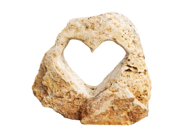 Travertin děravý TR51 podřezaný solitérní kámen