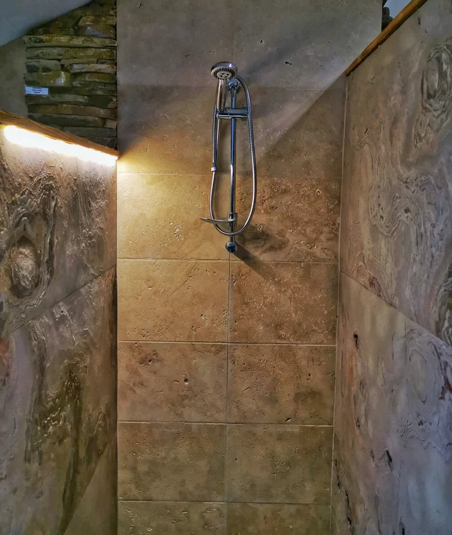 Travertin LIGHT Antik ATR22 obklad/dlažba