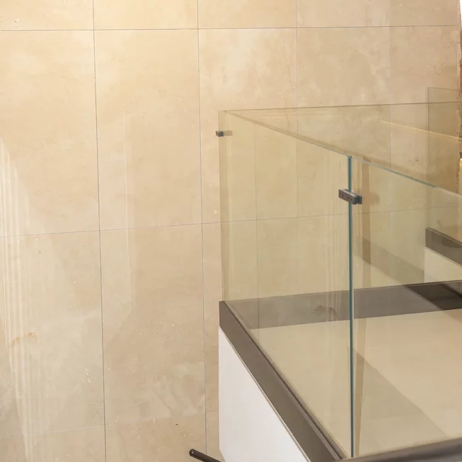 Travertin LIGHT Antik ATR22 velkoformátovaný obklad / dlažba