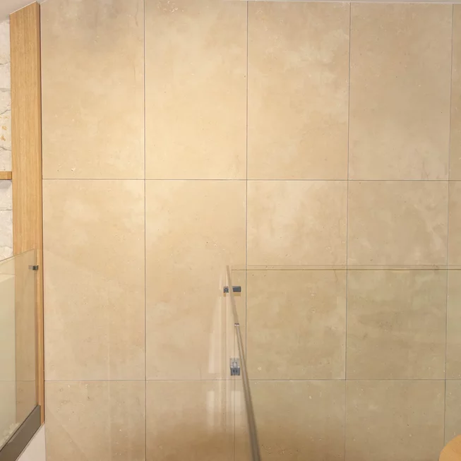 Travertin LIGHT Antik ATR22 velkoformátovaný obklad / dlažba
