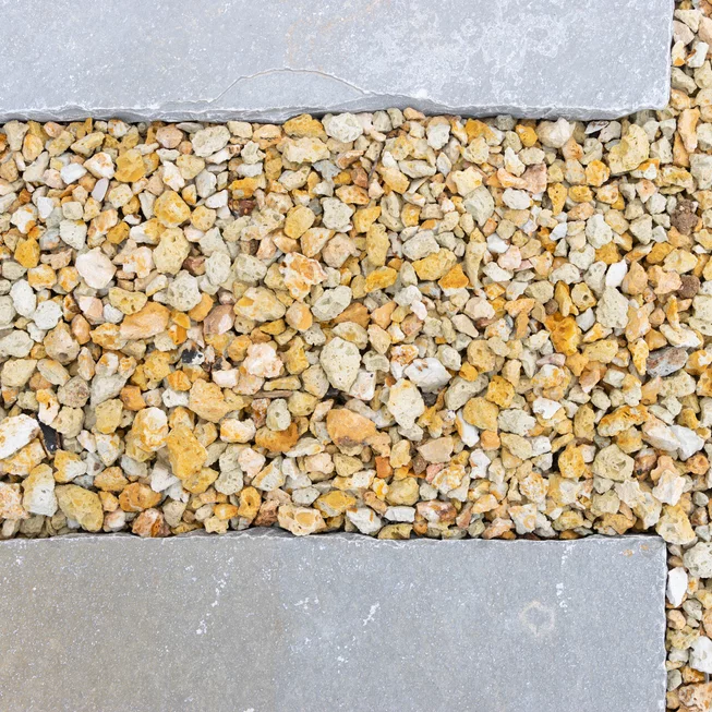 Tufa T25 dekorační štěrk/okrasné kamenivo