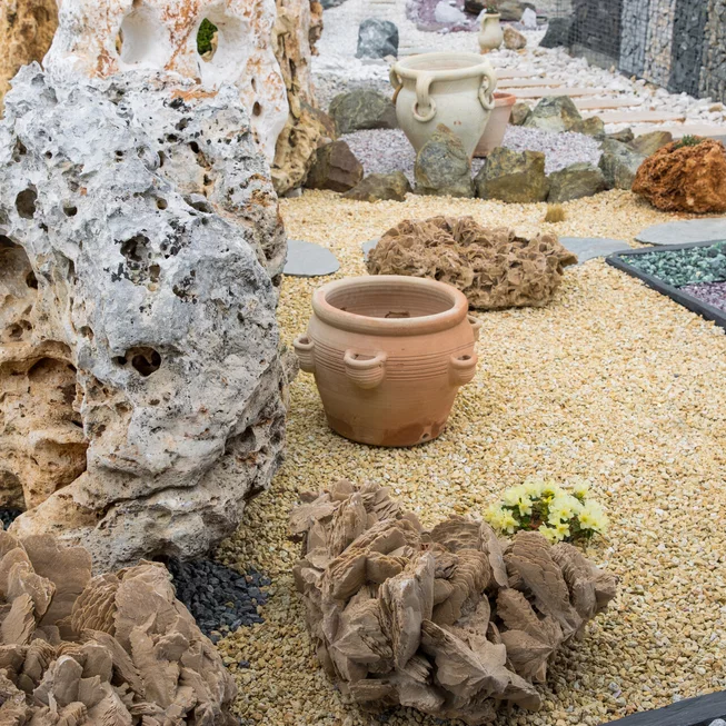 Tufa T25 dekorační štěrk/okrasné kamenivo