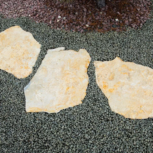 Vápenec V25 nášlapné kameny