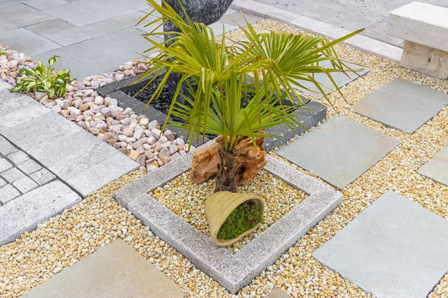 Žula Z25 kamenný obrubník/palisáda