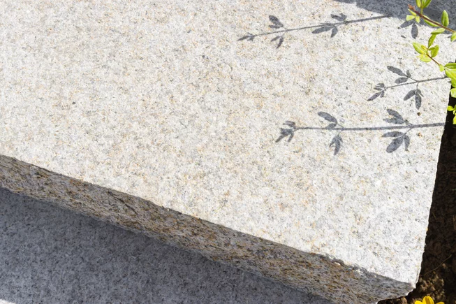 Žula Z25 schody kamenné schody / bloky s osekaným krajem