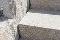 Žula Z25 schody kamenné schody / bloky s osekaným krajem