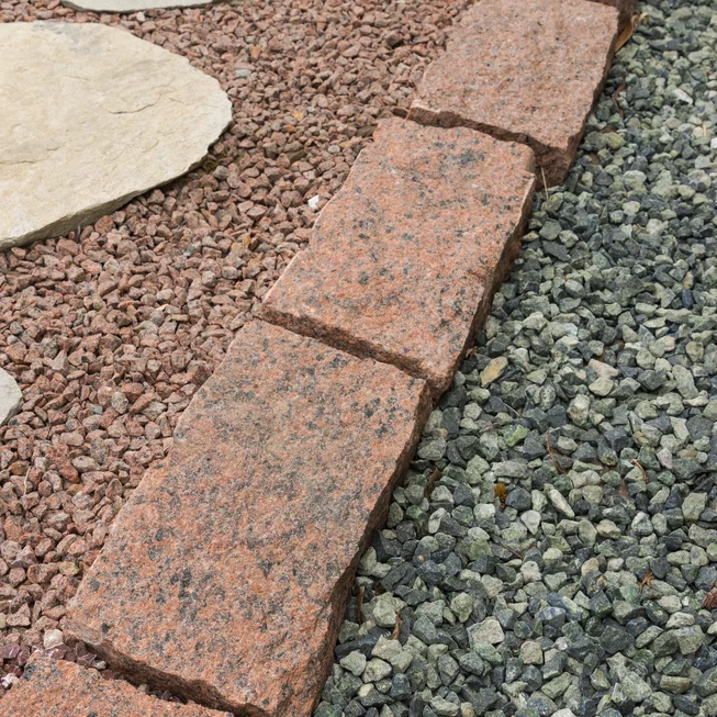 Žula Z47 kamenný obrubník