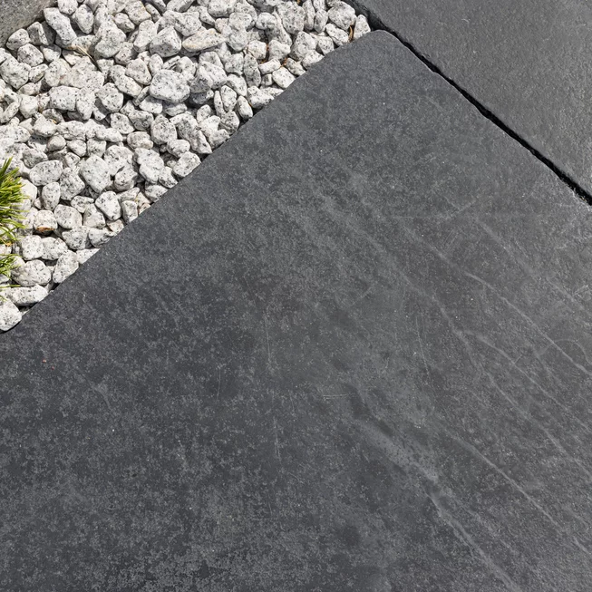 Žula Z81 dekorační valouny / okrasné kamenivo