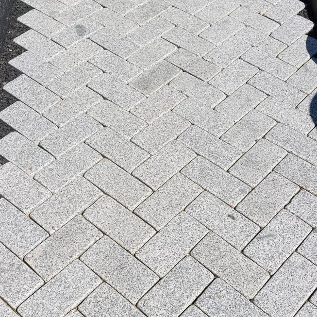 Žula Z85 hranol/dlažba