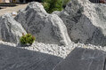 Žula Z93 podřezaný solitérní kámen