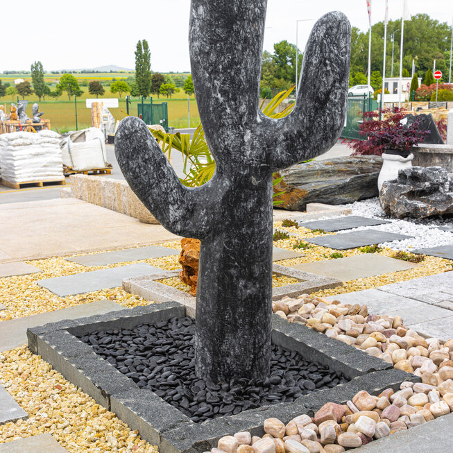 Žula Z95 kamenný obrubník/palisáda
